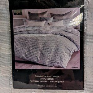 DKNY Full/Queen Duvet Cover NWT!